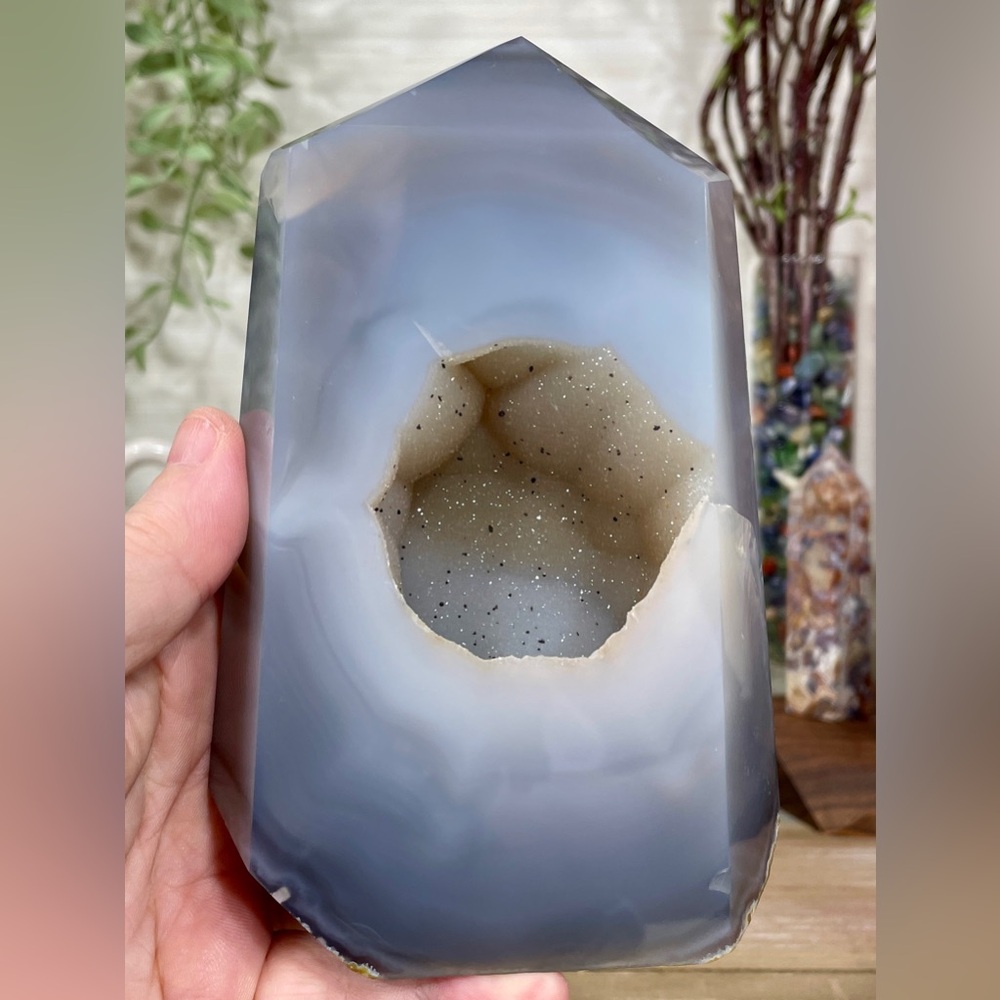1615 Blue Agate Crystal Tower with Large Druzy Cave - Picture 17 of 17